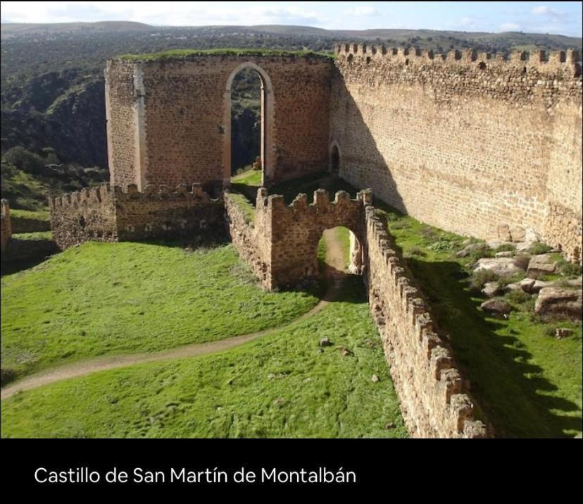 Casa Rosales Toledo A 10 Minutos De Puy Du Fou Villa Polan Buitenkant foto